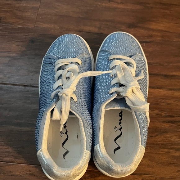 NWOT Nina Gigga Kids Blue Glitter Sneakers-Size 2